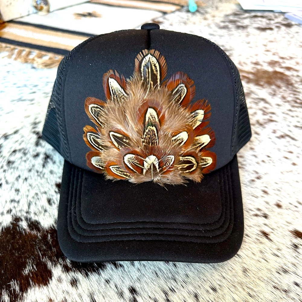 Western feather trucker hat